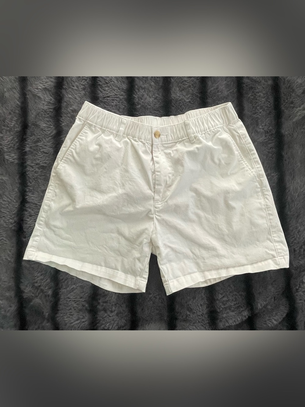 Pact Men's White Flat Front Elastic-Waist Shorts